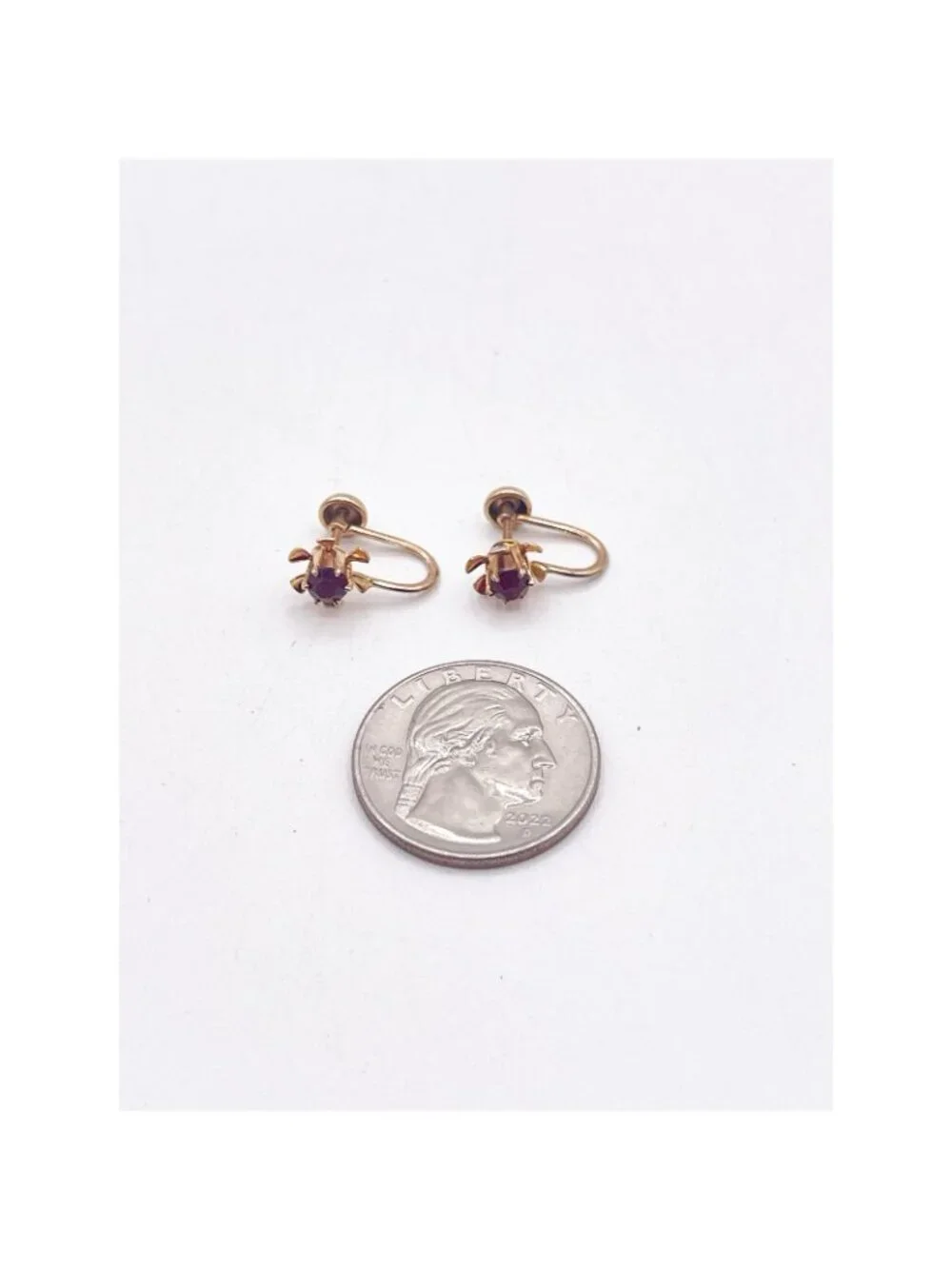 Vintage Marked BOA 10K Yellow Gold Dainty Red Stone Flower Screw Back Earrings
